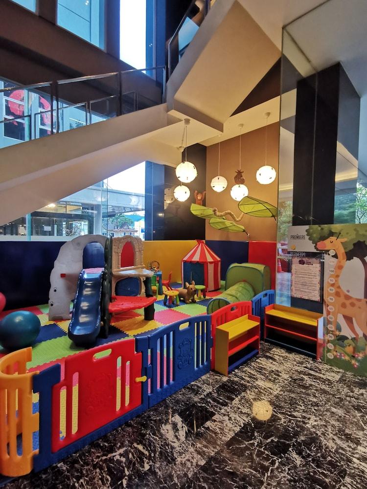 The Premiere Hotel פקאנבארו מראה חיצוני תמונה