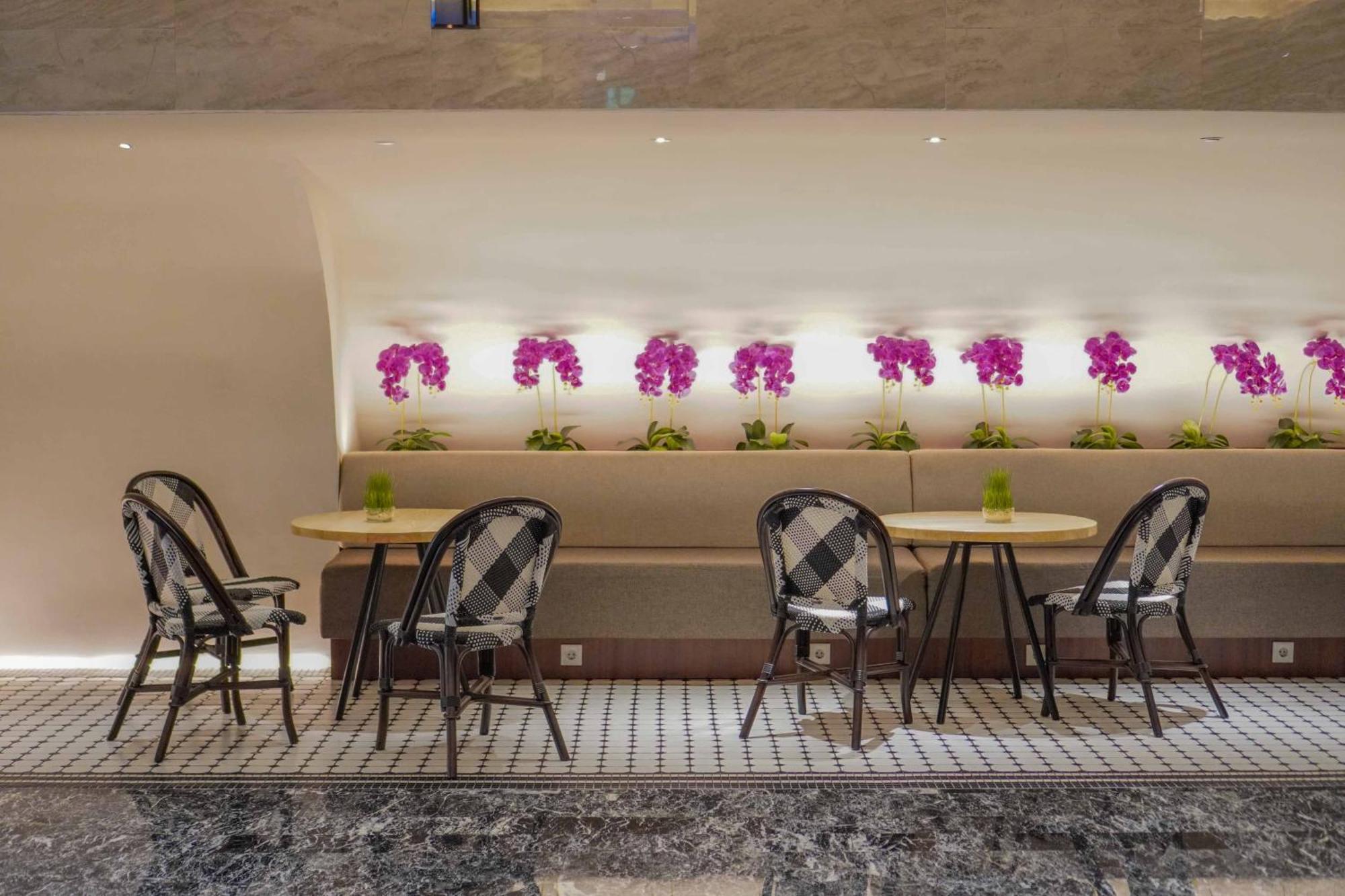 The Premiere Hotel פקאנבארו מראה חיצוני תמונה