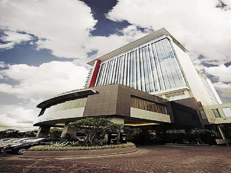 The Premiere Hotel פקאנבארו מראה חיצוני תמונה